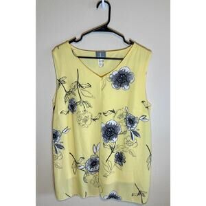 Cute Ladie's Top Size 12